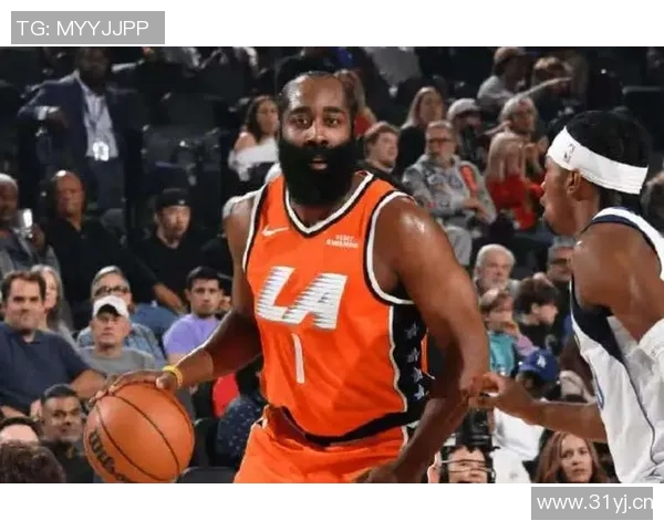 戴拇指护具打球弗拉格坚信竞技体育应无借口球感未受影响