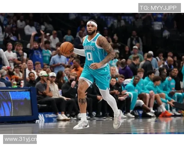 尼克斯全员发力半场领先黄蜂25分哈特表现出色三球状态低迷 尼克斯全员发力半场领先黄蜂25分哈特表现出色三球状态低迷