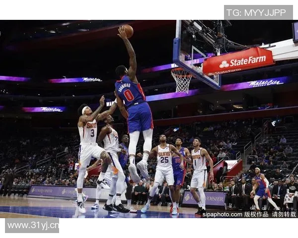 萨尔面对字母哥压力巨大10投5中贡献10分12篮板3助攻表现平平